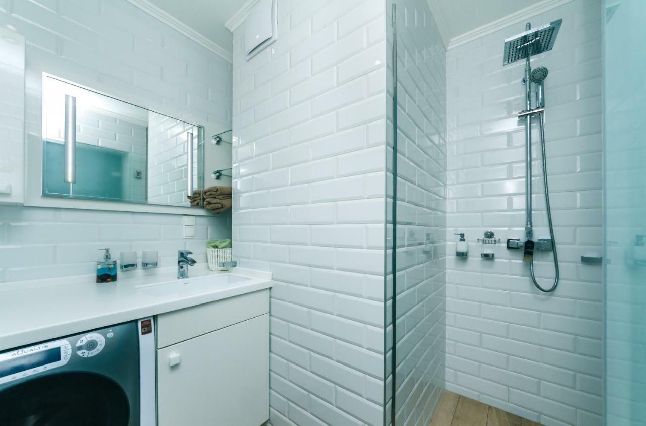 Smart Apartment Киев Екстериор снимка