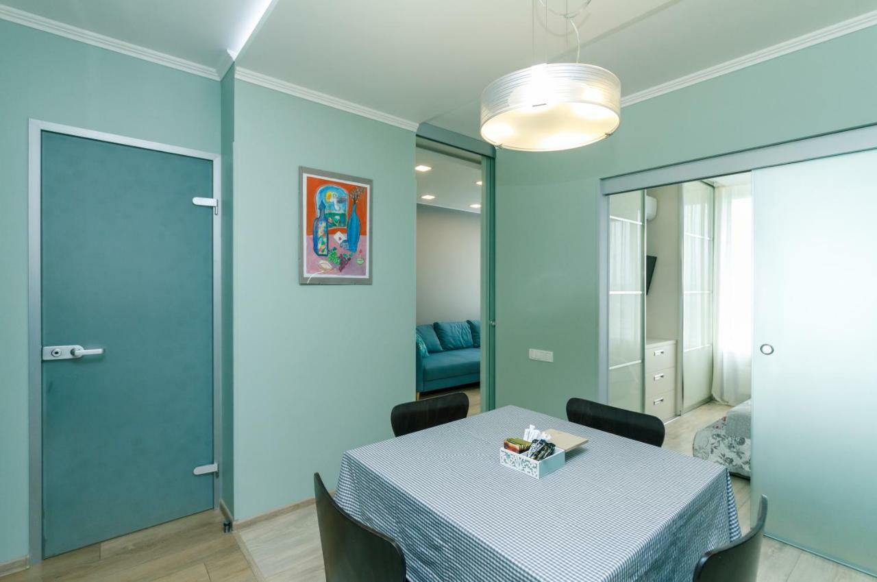 Smart Apartment Киев Екстериор снимка
